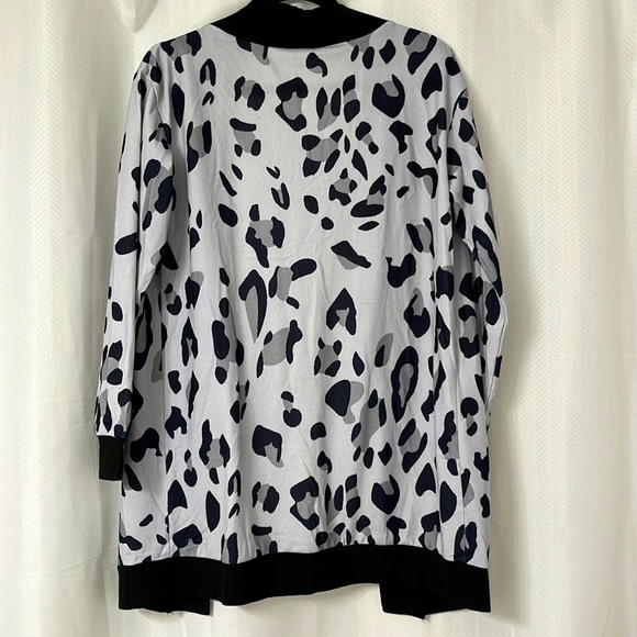 Leopard Print Cardigan - Picture 3 of 5